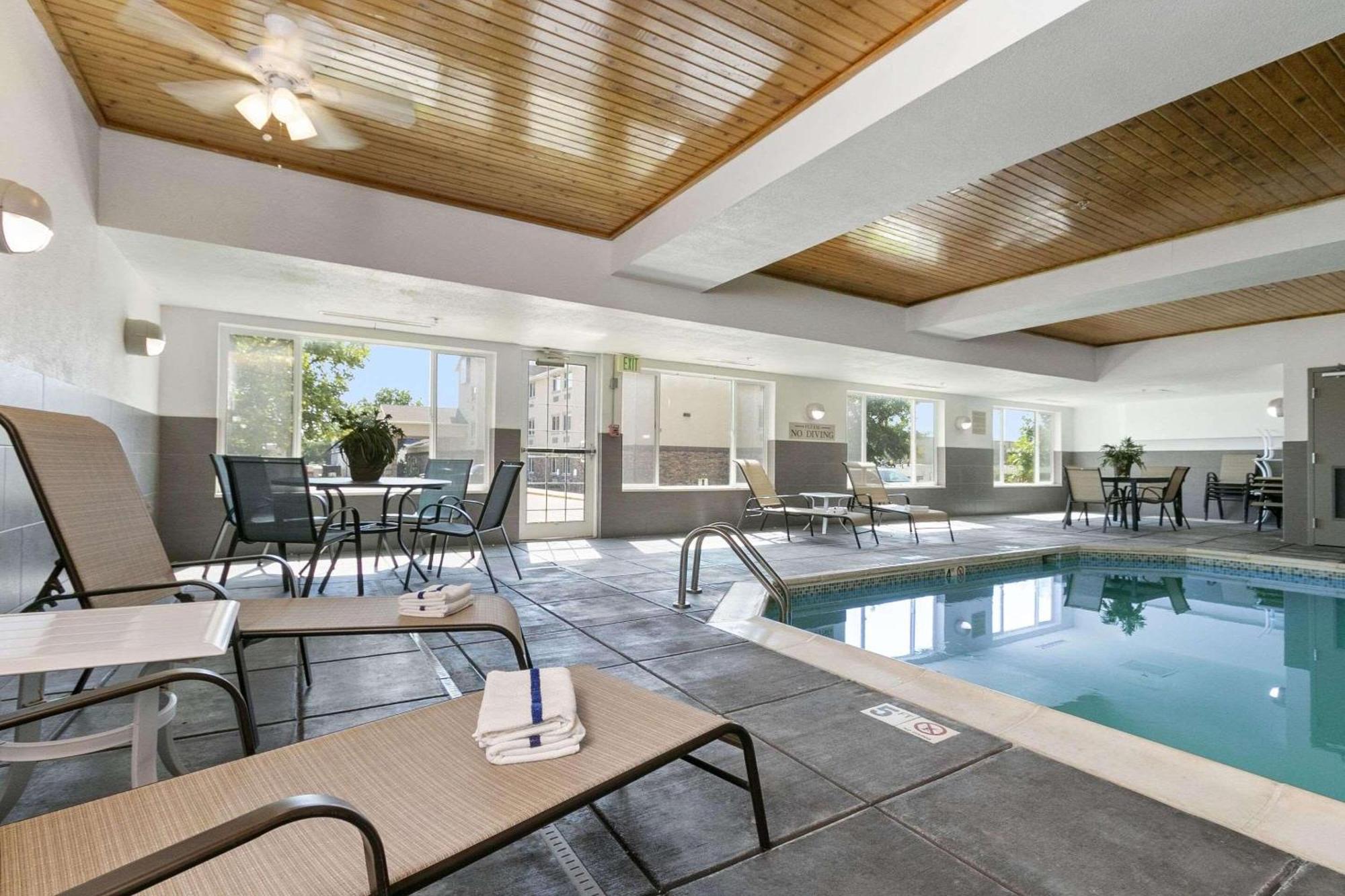 Country Inn & Suites By Radisson, Greeley, Co Buitenkant foto